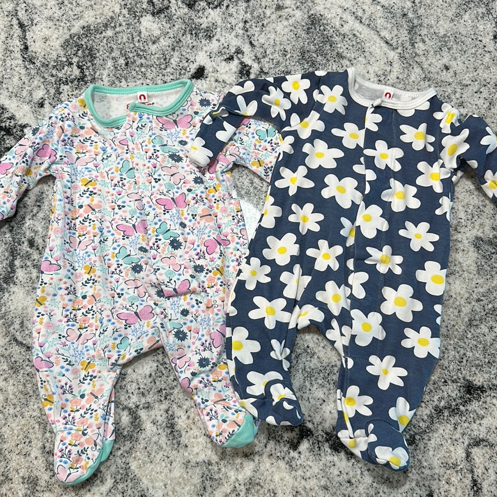 E=mc easy magnetic close Newborn set of 2